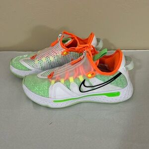 Nike Gatorade zip up and lace up size 8 worn one time